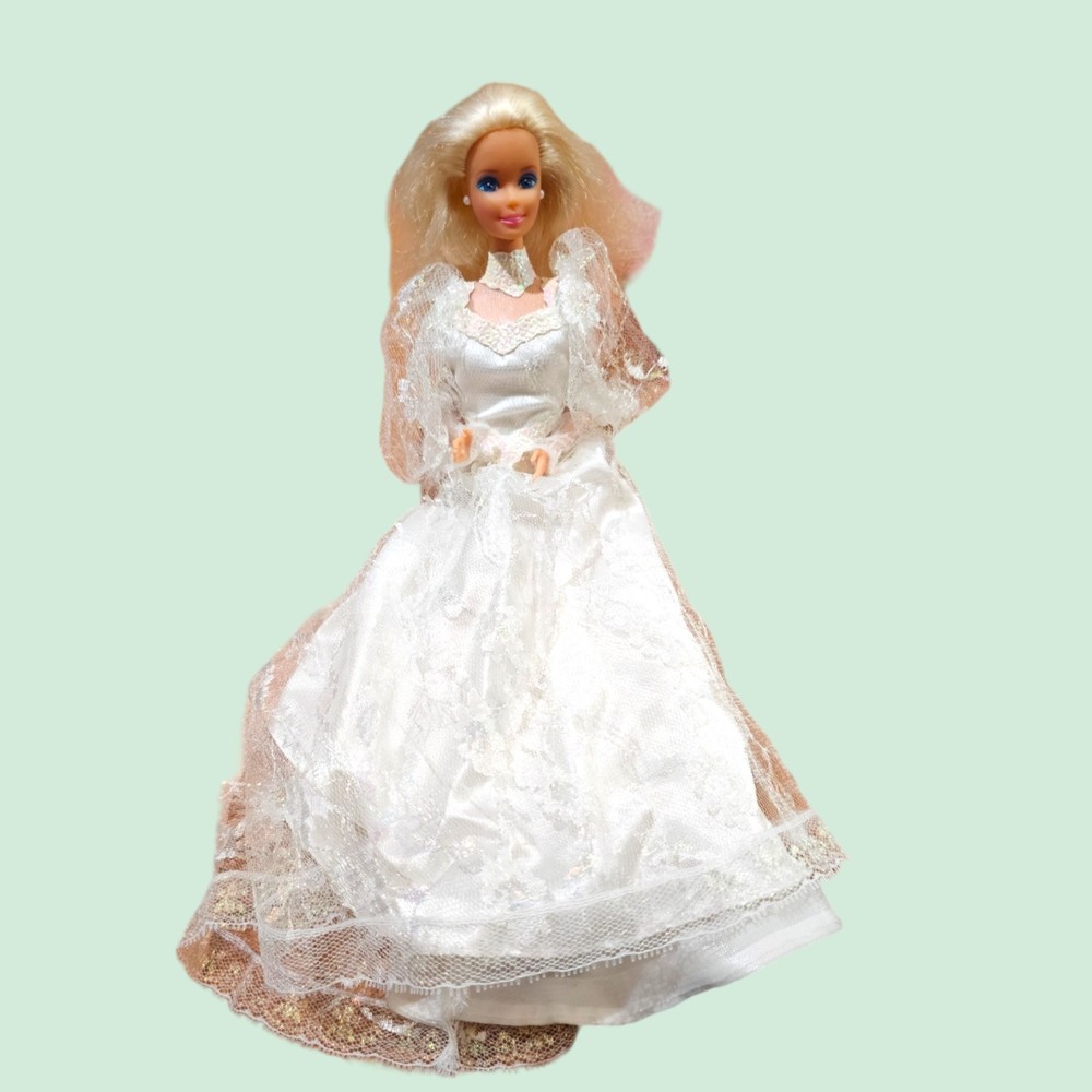 vtg Wedding Fantasy Barbie doll